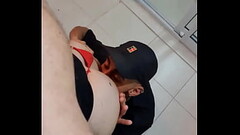 MACHO REALIZA O FETICHE DE UM ENTREGADOR DO IF**D AGUARDANDO ELE DE CALCINHA E DE  RECOMPENSA GANHOU Thumb