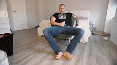 Big Guy with Bare Foot jerk of and dirty talk how punish you My gay of footage Thumb