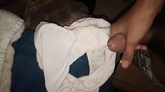 jerk to my step sister&#039_s panties Thumb