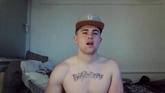 A CUTE STR8 GUY WITH BIG DICK ON CAM Thumb