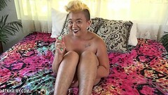 Lulu Sparkle fucks her hairy cunt hard Thumb