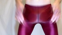 Fucking a sponge in tight oiled lycra shorts Thumb